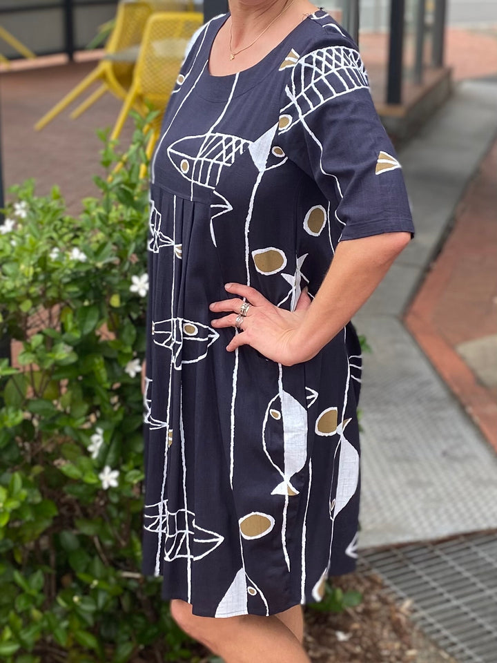 Izzy Navy Fish Tulip Linen Shift Dress