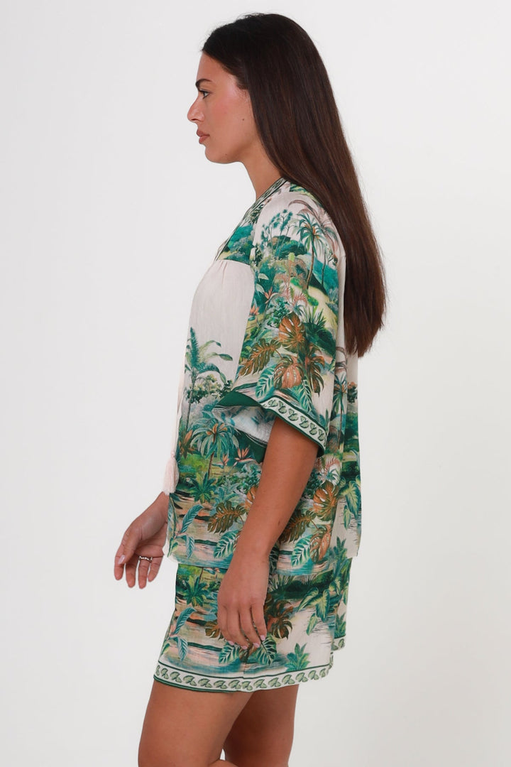 Amarylis Dark Green Palm Top